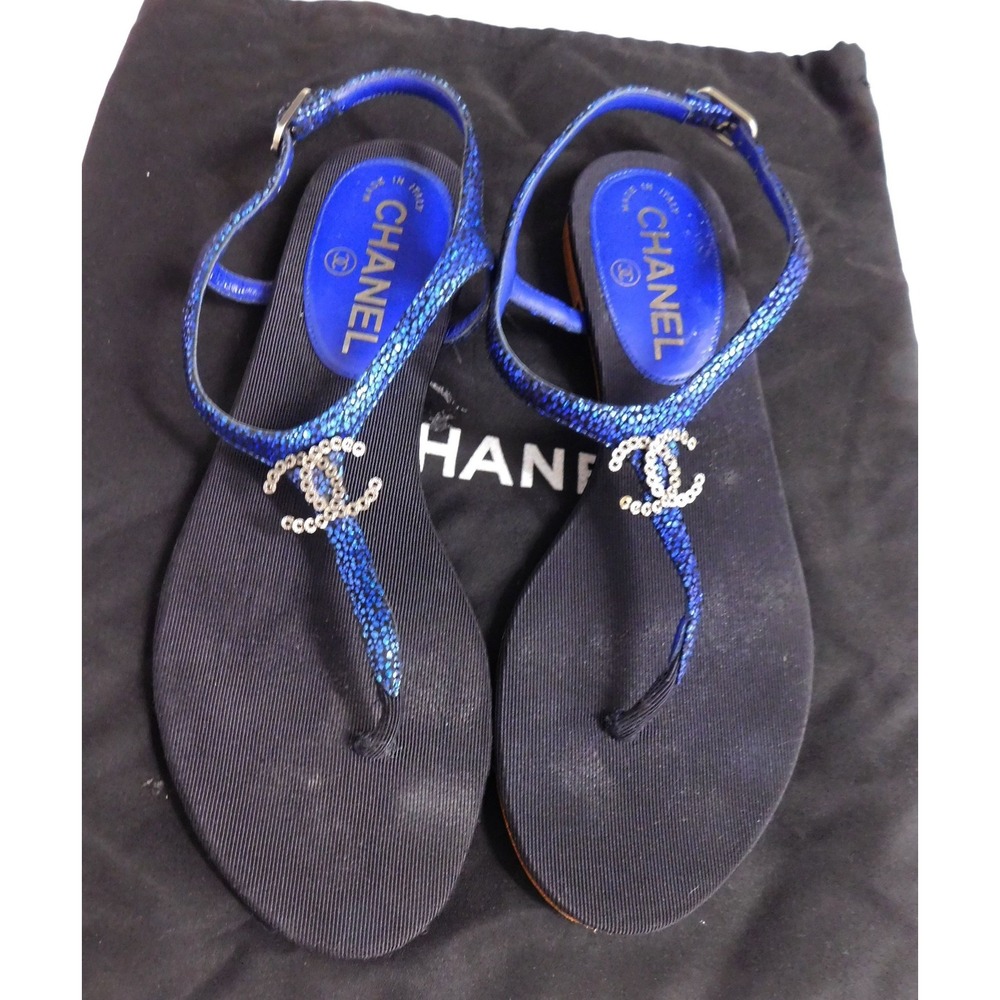 Chanel Women's Flats Blue Crackle CC Jeweled Thong Sandals Size 36 C